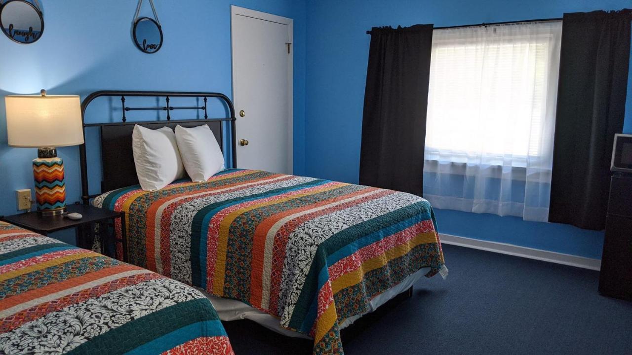 Blue Ridge Motel Schroon Lake Ngoại thất bức ảnh
