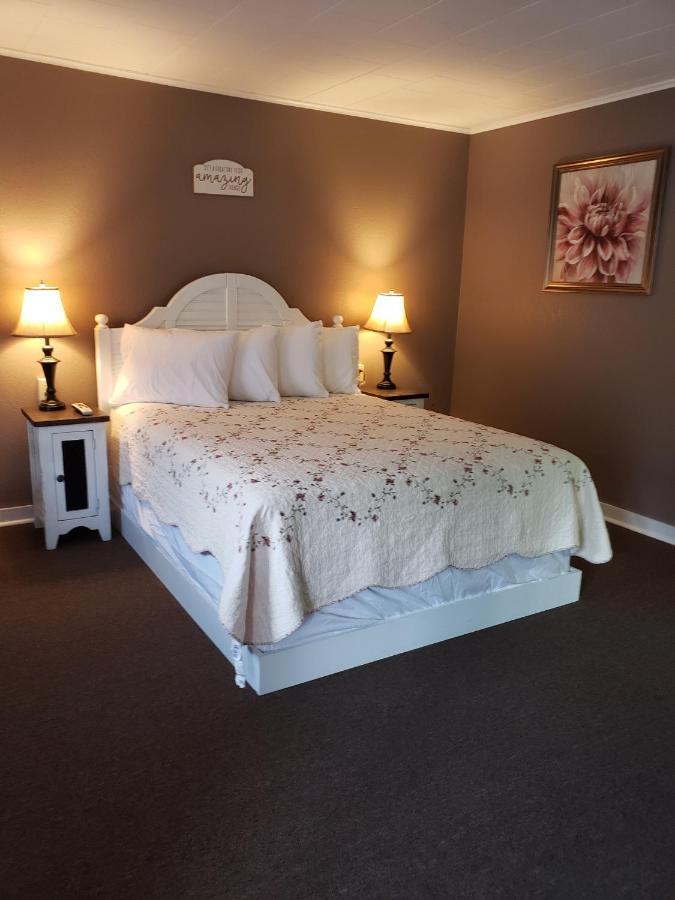 Blue Ridge Motel Schroon Lake Ngoại thất bức ảnh